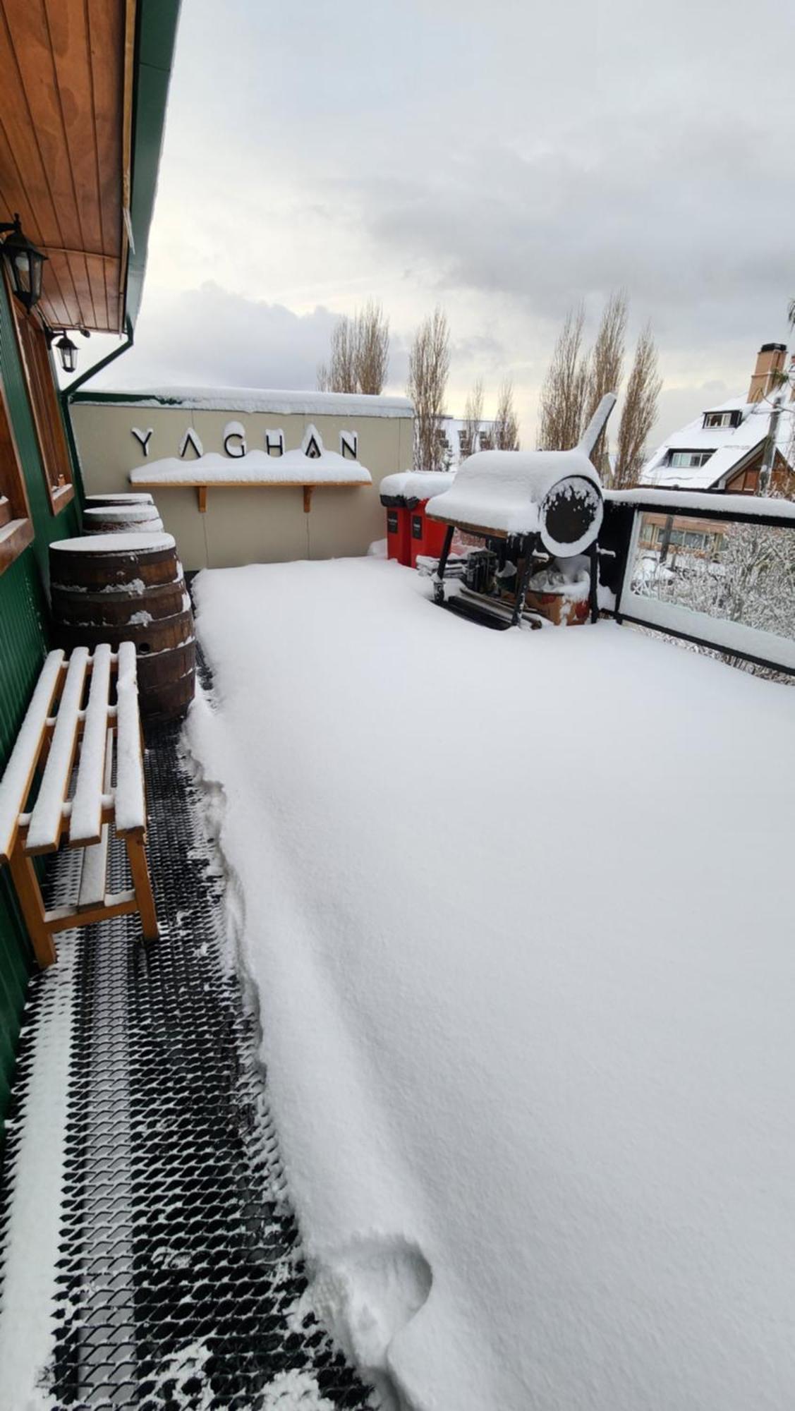 Yaghan Hostel Ushuaia Exterior photo