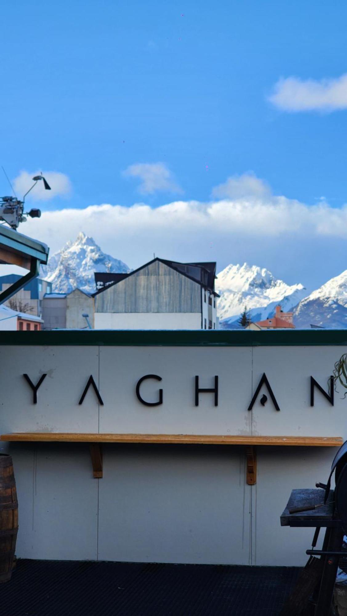 Yaghan Hostel Ushuaia Exterior photo